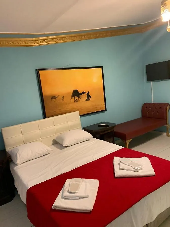 Балат Гостевой Дом Bed and Breakfast Istanboel